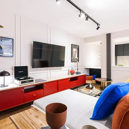 Stylish 4 Suites +Patio Luxury Apartment Gran Via Madrid Exterior photo