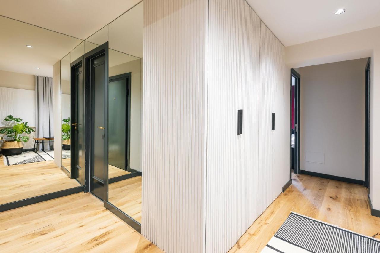 Stylish 4 +patio Luxury Gran Via Appartement Madrid