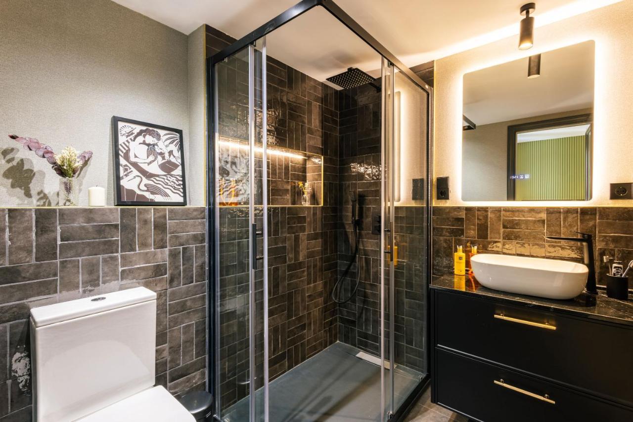 Stylish 4 +patio Luxury Gran Via Appartement Madrid